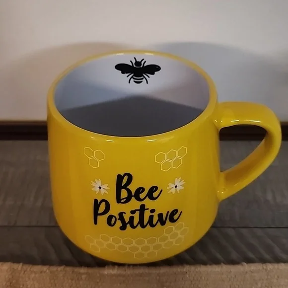 NWOT BEE POSITIVE LARGE COFFEE MUG - Picture 2 of 8